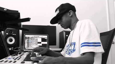 310Prophet Adding a 2nd Lead Line To A GFunk Track Using Logic Pro X