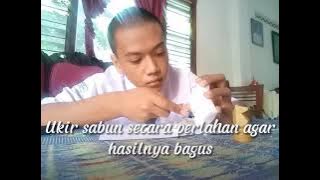 membuat patung kuda catur dari sabun