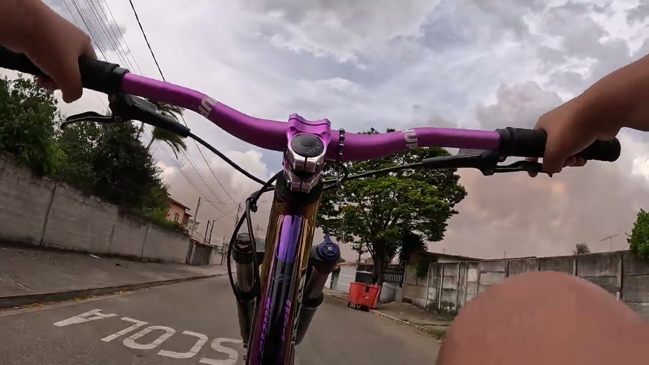 Colocaram fogo na minha cidade 