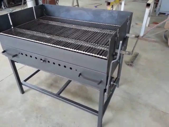 Barbecue artigianale regolabile - YouTube