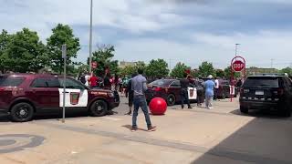 Stand-off between police, group after attempted looting at St. Paul Target Police Respond To Looting At Midway Target In St Paul