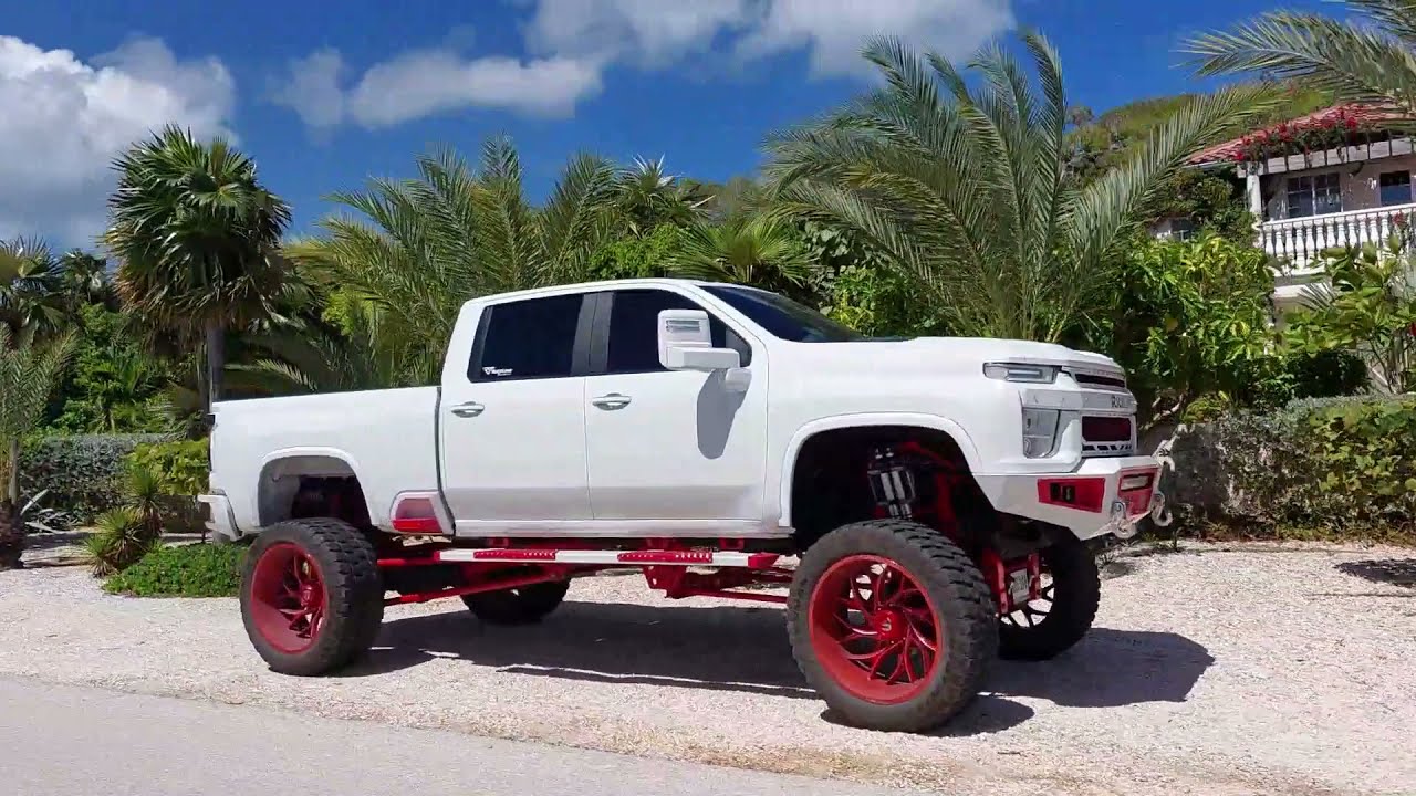 CAYMAN BRAC TOUR Driving Around Cayman Brac.