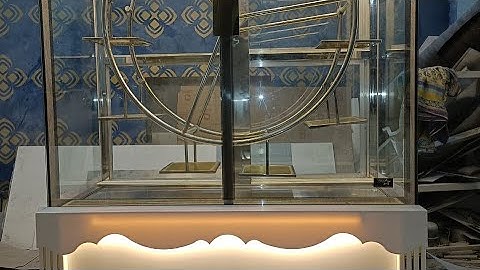 revolving cake display counter