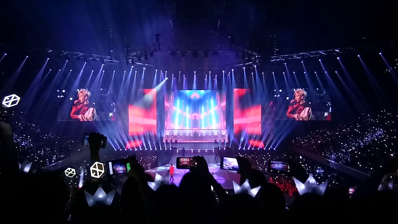 Exo live in manila concert . YouTube