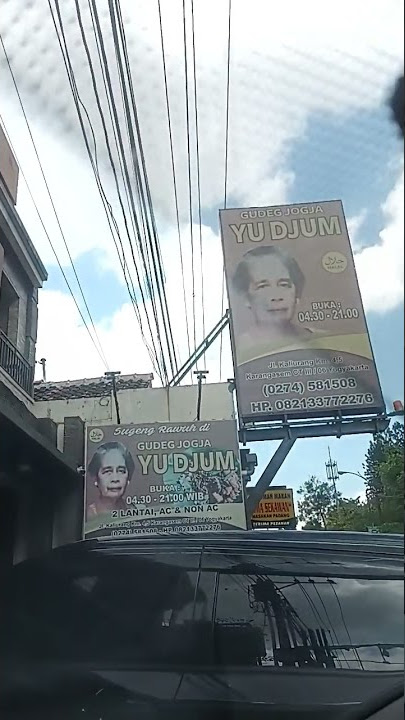 lagi nunggu pesanan gudeg jogja yu djum