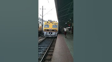 36831 UP Howrah / Barddhaman ChordLine Local #indianrailways