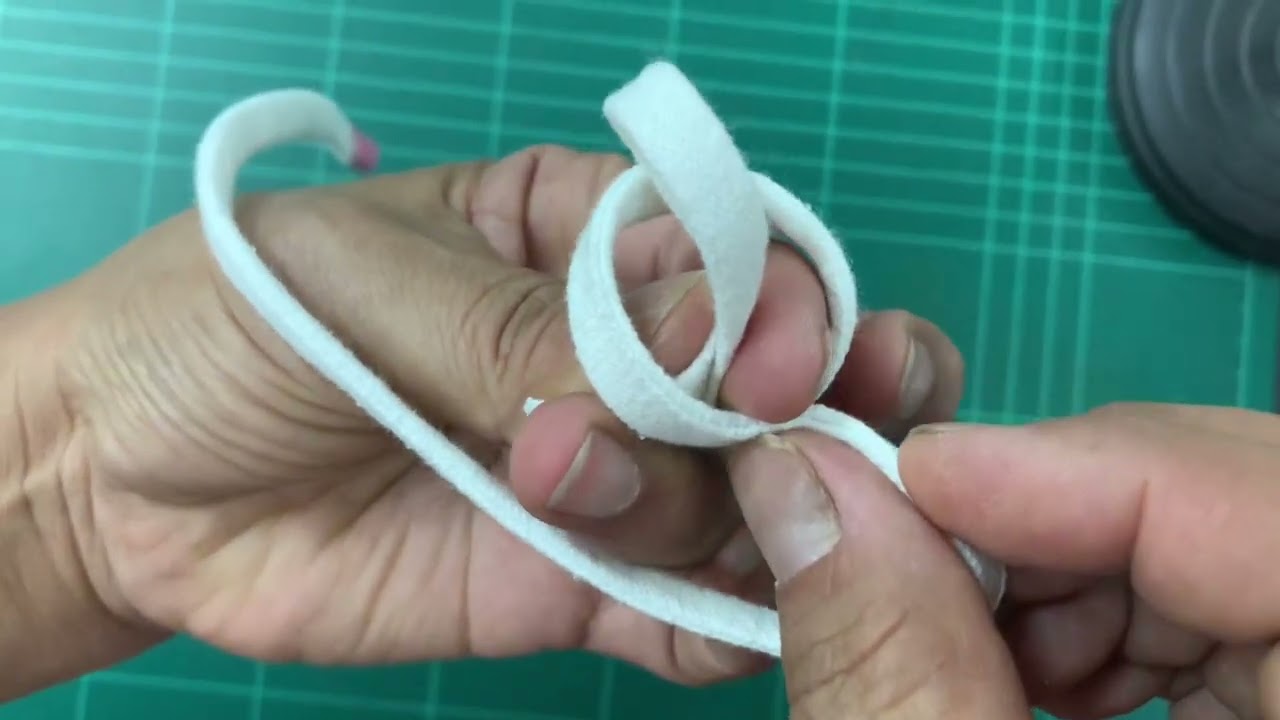 เทคนิคการทำกระดุมจีนจากผ้า (กระดุมตะกร้อ) โดย ครูจิราวรรณ ไตรพิษ