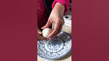 #removing #egg #shell #how ..... #just #like #this #shorts @LizTv88Hk