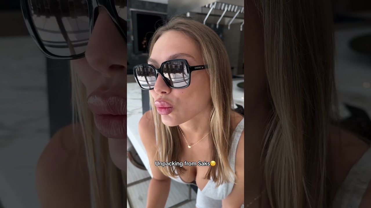 Unpacking from Saks…🤍