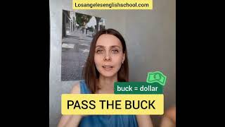 👉 PASS THE BUCK - перекладывать ответственность на кого-то. BUCK - доллар. Урок английского #shorts