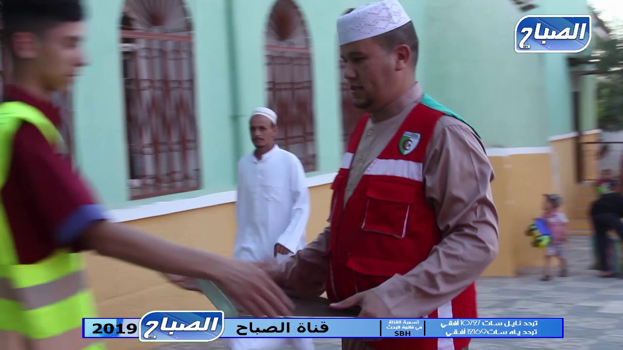 افطار عابري السبيل  ببلدية المطمر ... مراسلة من غليزان سمية طالب