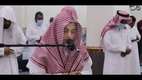 القارئ علي عبدالسلام يحاكي الشيخ خالد الجليل آيات من سورة غافر