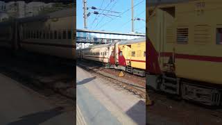 11001-CSMT-BALLARSHAH- NANDIGRAM EXPRESS #centralrailway #railvlogger #viral #trainspotting