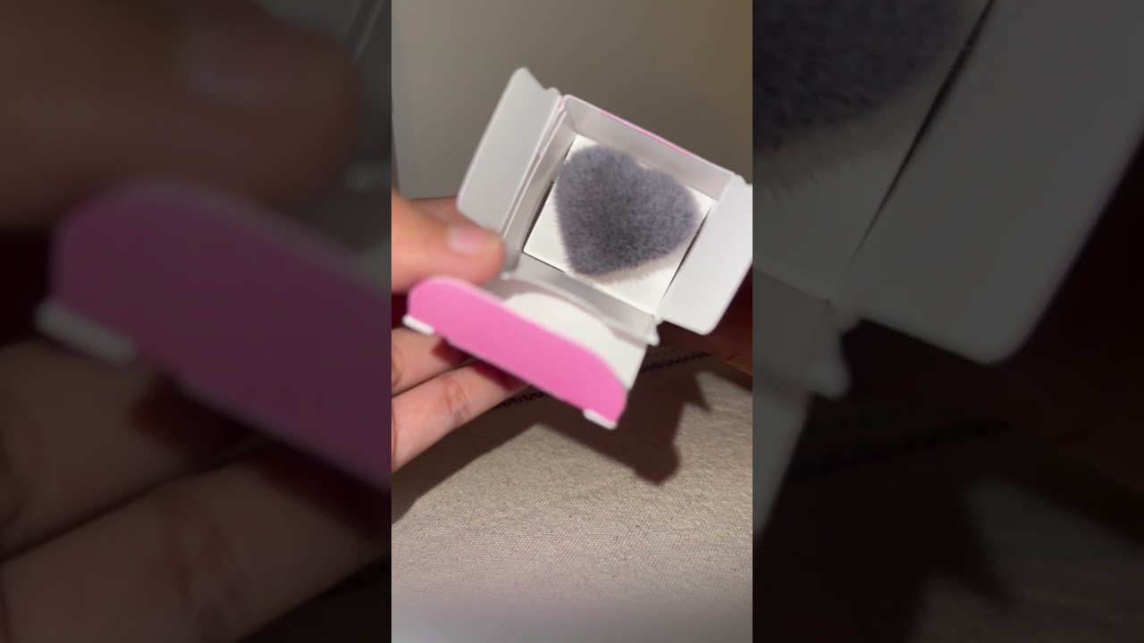 2025 Love Is The Foundation Brush (IT Cosmetics)