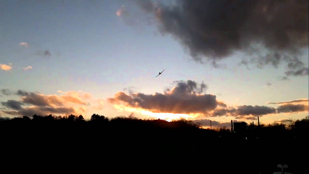 rc fw190 flying with sound system - YouTube