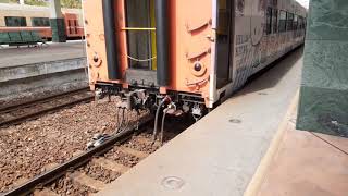 2次觀光列車台東站更換機車頭 E415換E401  2021.2.14