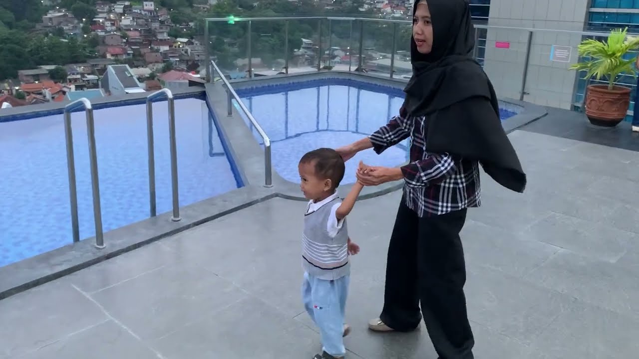 WAAAAH!! Serunya Bukber Di Aston Kota Semarang, Bersama Keluarga 