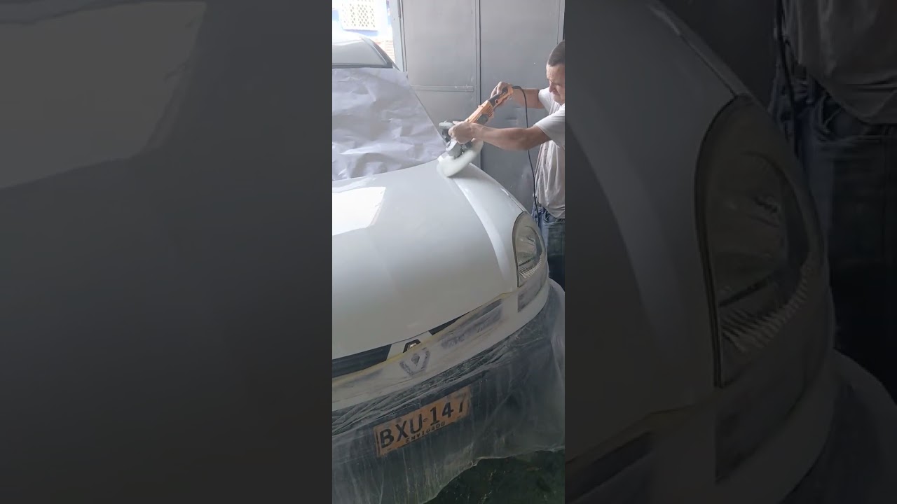 Proceso de polichado de partes las partes que se pinto capo y los dos guardabarros 