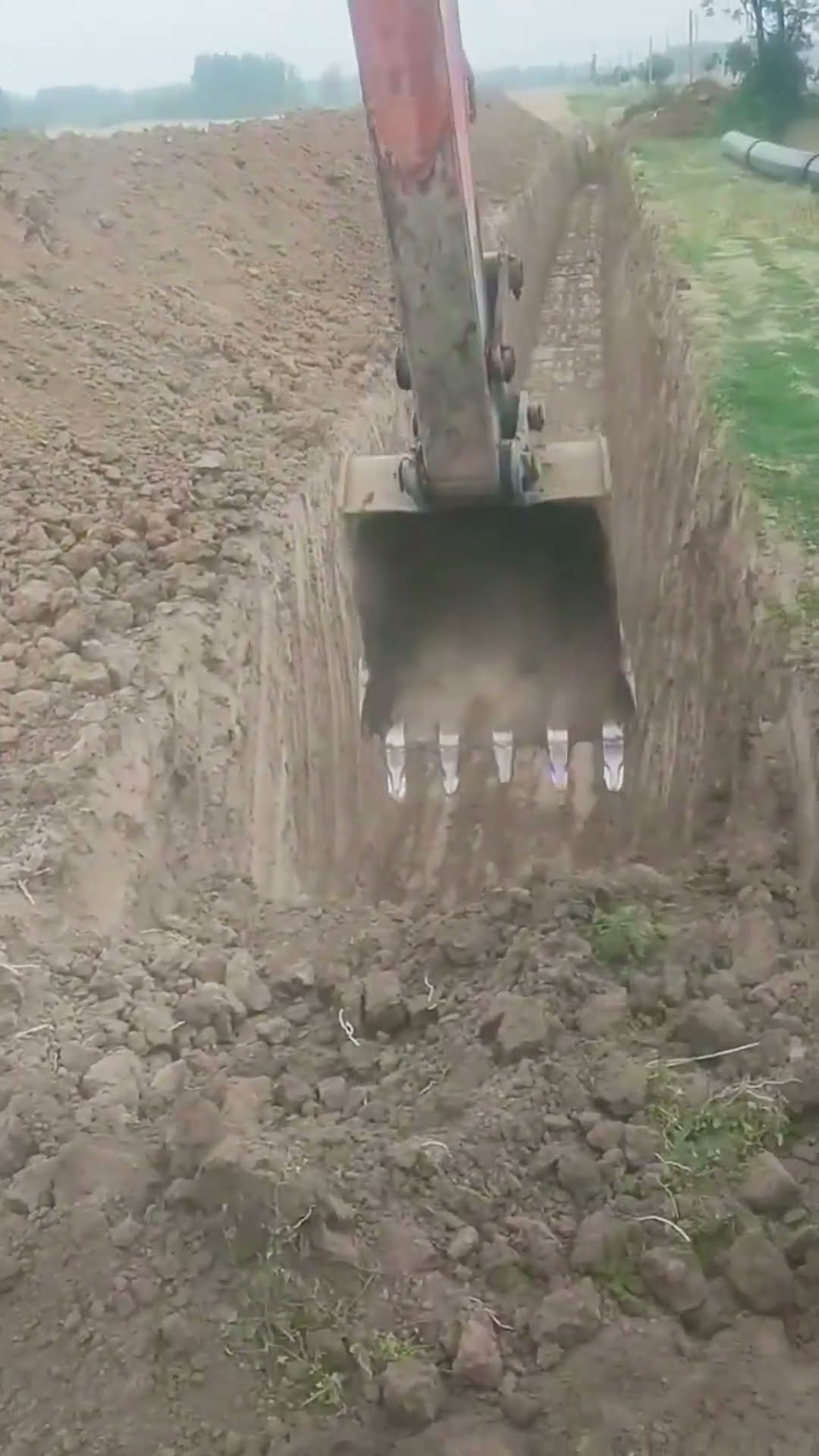 Trapezoidal trench digging process