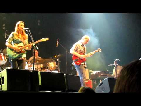 Derek Trucks & Susan Tedeschi Band ~ Standing on the Edge of Love