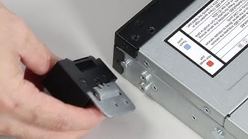 Lenovo ThinkSystem SR570 installing a rack latch