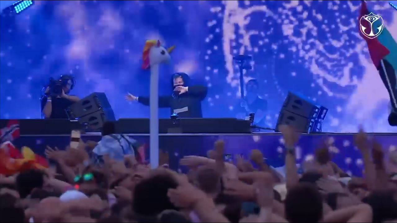 Sea Shanty 2 gets an Alan Walker remix