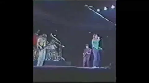16. Journey - Separate Ways (Worlds Apart) [Live at Nippon Budokan, 3/2/1983]