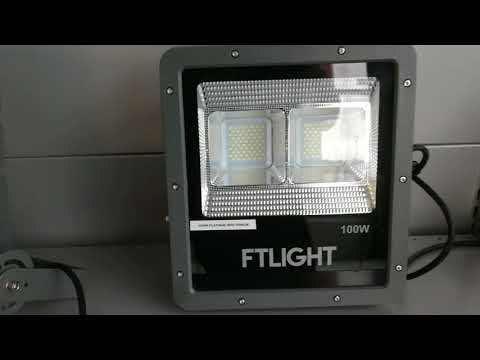 Video: Pylvääseen Asennettavat LED-valonheittimet: Diodivalot 150 Watin Ja Muun Tehon Valaistukseen. Kuinka Ripustaa Telineeseen?