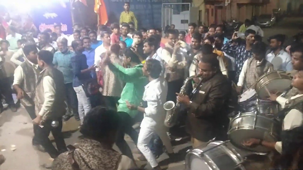 Aaya Hai Raja by Jay Sadguru Brass Band, Chalisgaon. YouTube