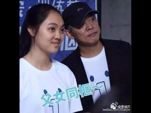 54歲李連杰2任妻子近照曝光，四個女兒都不是中國人，發展大不同