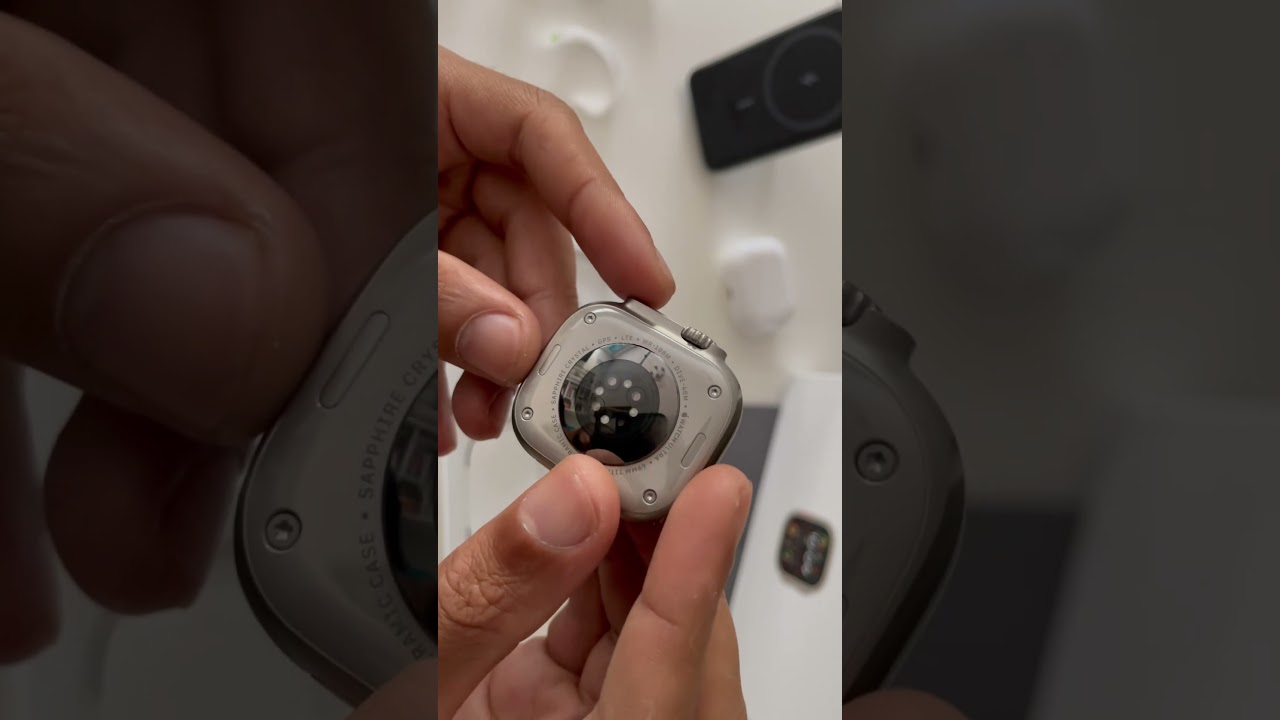 Apple Watch Ultra 2 Titanium 49mm - Unboxing Edition Titane