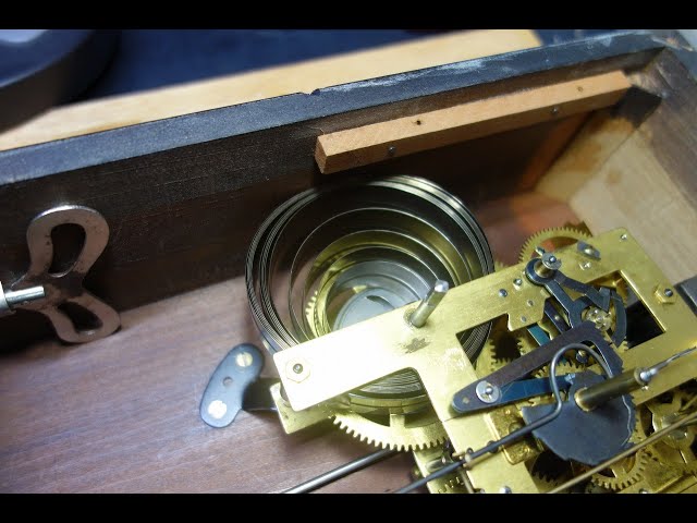 柱時計 ゼンマイ断裂の修理失敗動画です。(笑) Old wall clock repair
