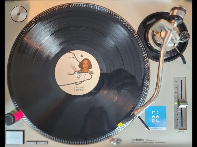 Mike & Rich – Expert Knob Twiddlers - YouTube