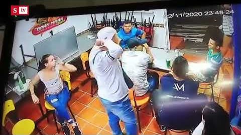 Video muestra el enfrentamiento previo al asesinato de una mujer en Floridablanca | Videos Semana