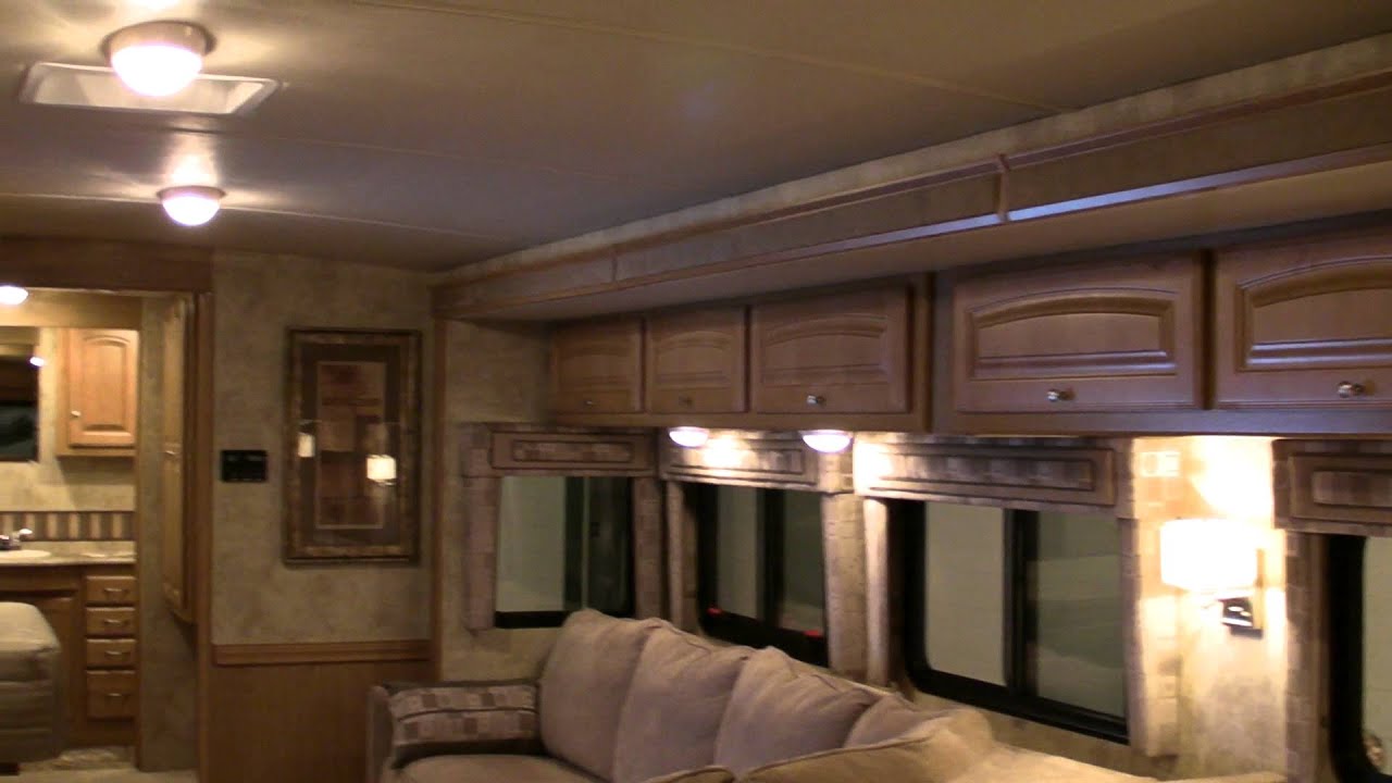 Vista 35F Class A Motorhome Winnebago St. Louis RV Show 2012 - YouTube