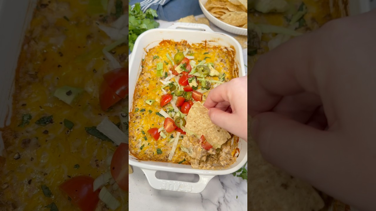 Cheesy Baked Beef Taco Dip😋 