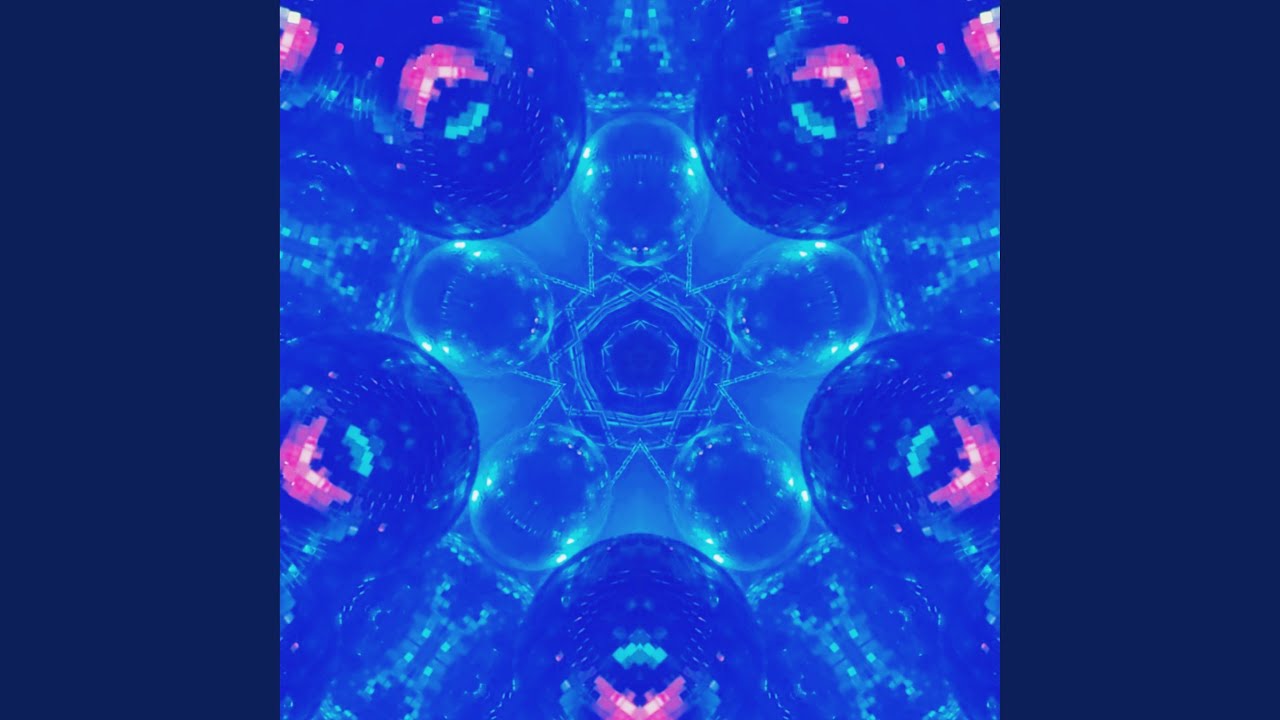 AXIS III adlı videoyu YouTube'da izle AXIS III adlı videoyu YouTube'da izle