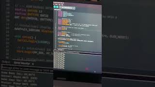 Menampilkan suhu terkini pada sensor DHT22 ke layar OLES SSD1306