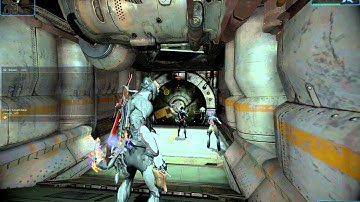 Warframe - Beta - Bug showing up on the map before you spawn