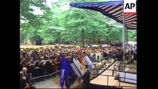 Us President Talks About His College Days At Yales Graduation Ceremony