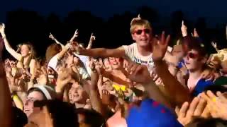 Video thumbnail of "Noel Gallagher - Don't Look Back In Anger [Live V Festival 2012] - Hylands Park, Chelmsford"