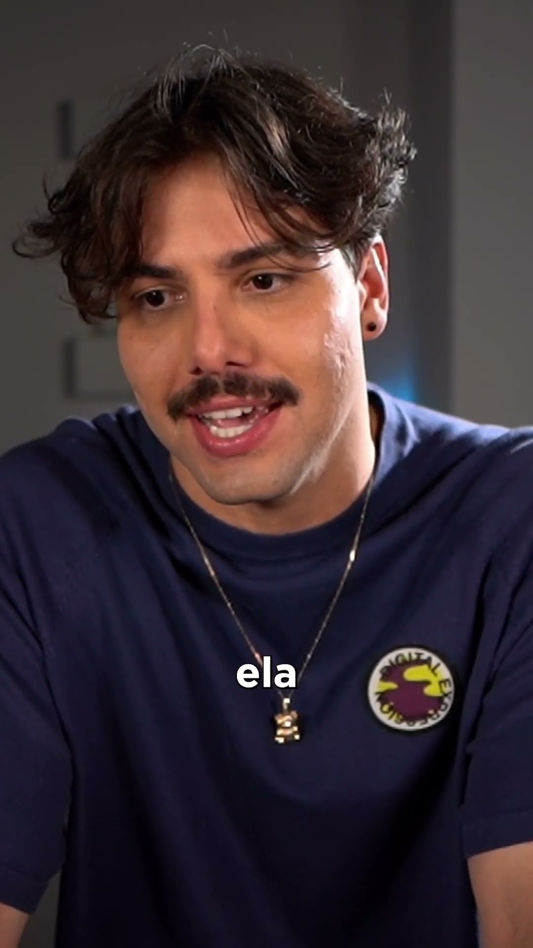 Sim, sou eu em uma maça