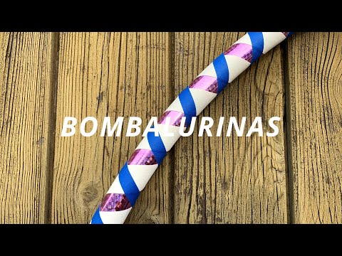 Dieses Video zeigt unser Hula Hoop Modell &quot;Bombalurinas&quot; in Bewegung bei Sonnenlicht. Tapes: Prisma Rose / 12 mm electric blue grip / 24 mm white gripDieses ...