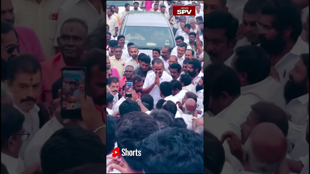 அதிமுக ஆலோசனை கூட்டத்தில் மாஸ் காட்டிய S.P.Velumani  