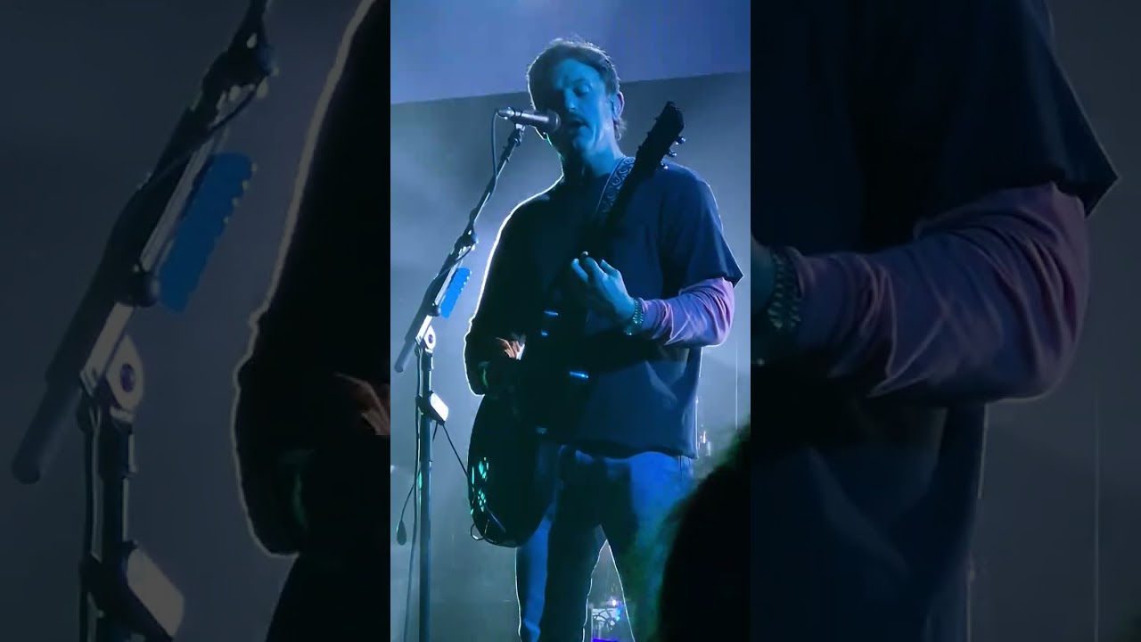 Kings Of Leon - Waste A Moment - Paris Adidas Arena - 3 09 25