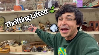 Thrifting Stoned In Washington