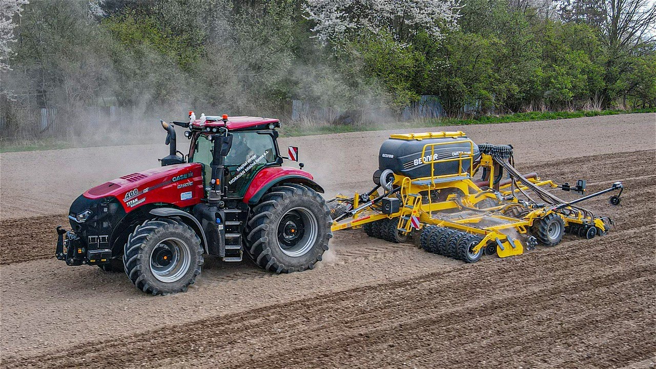 ❤️ Case Magnum 400 AFS + NEW Bednar OMEGA OO 6000L 💛 | Setí sóji 2023 | Moravan Mléčná farma a.s. 🇨🇿