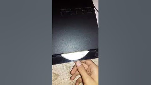 ps3 disc just goes half way , please help