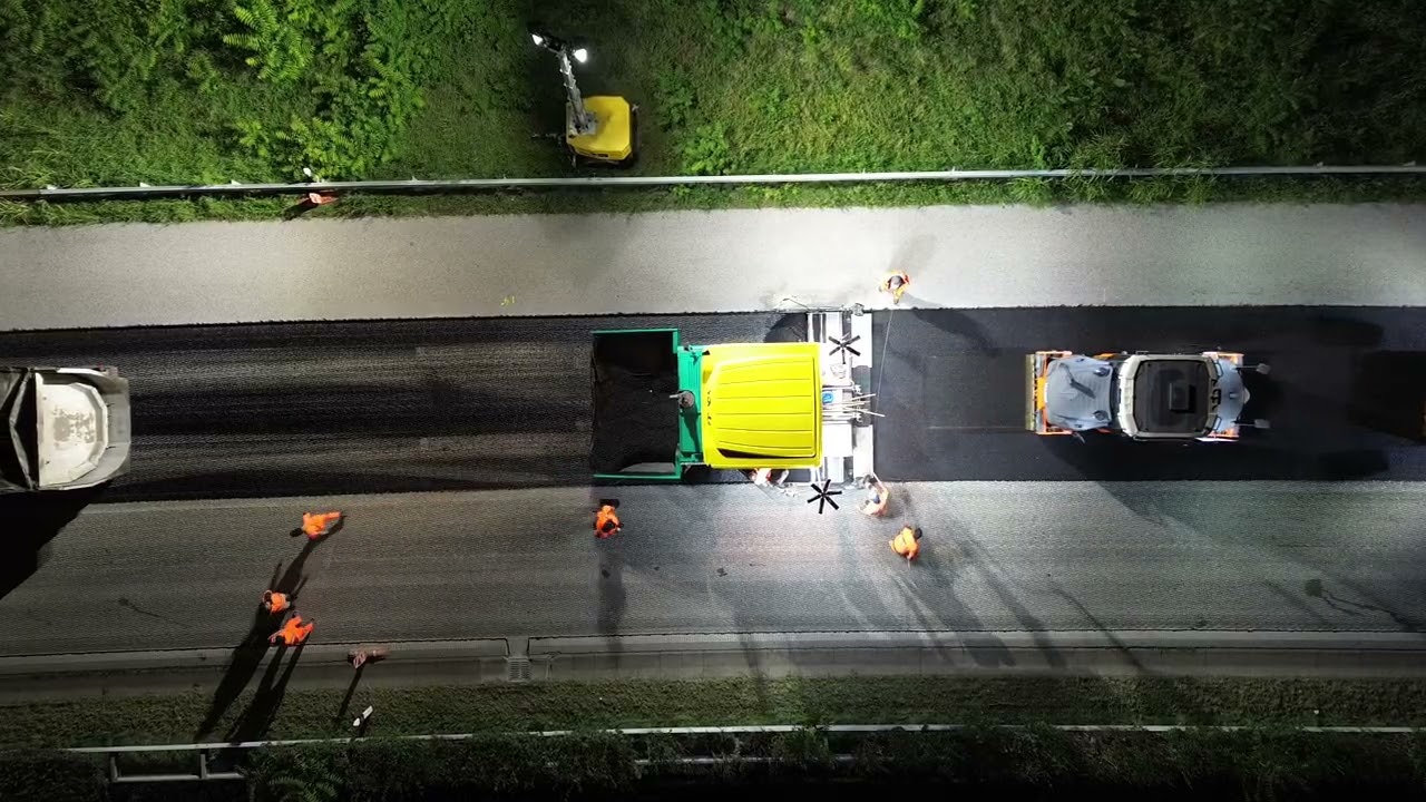 Tappa 1.02 / Fresatura e posa strato portante tratto corsia lenta S-N