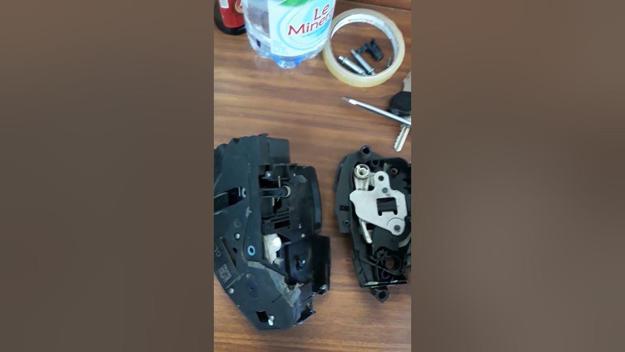 Repair door latch Ford Ranger - YouTube